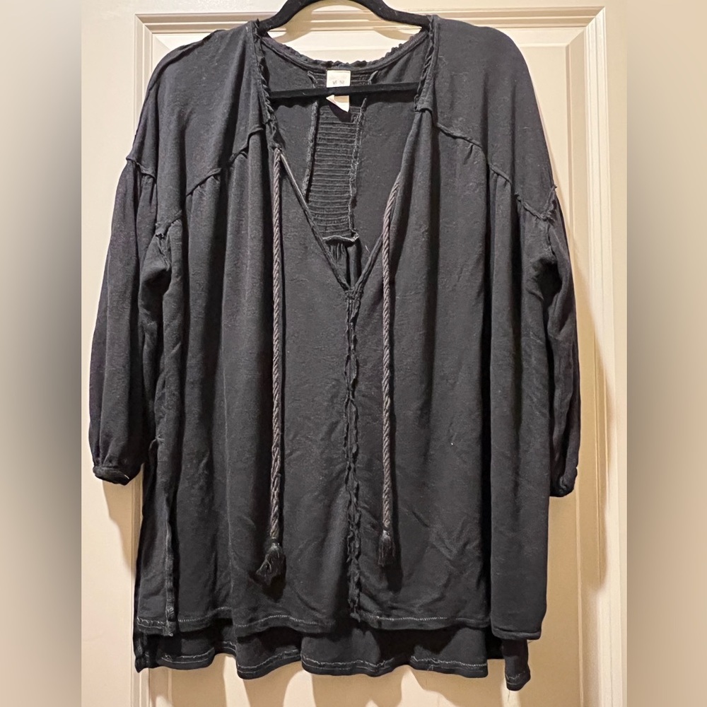 Slub knit deep V neck peasant blouse